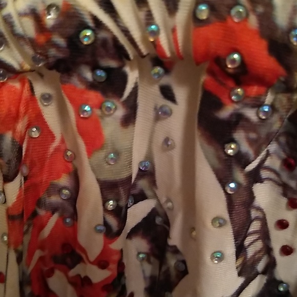 Dress - Picture 6 of 7